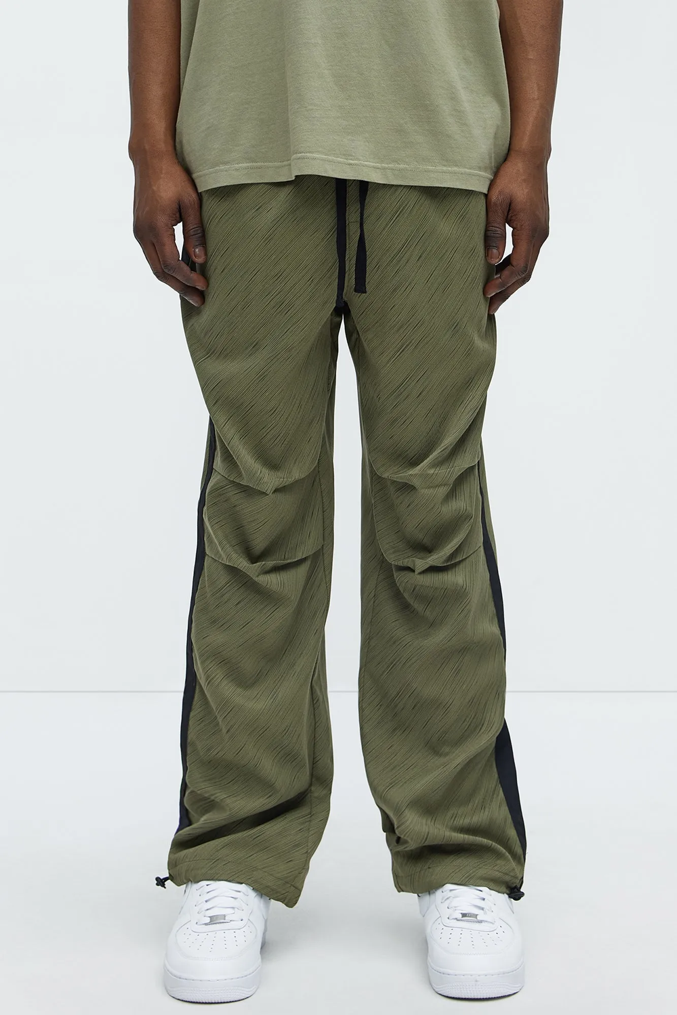 Alleviate Straight Pants - Green