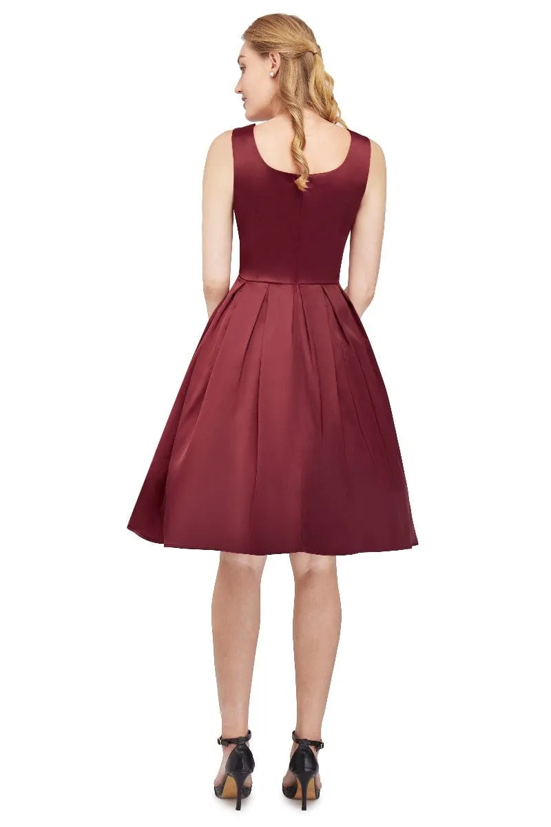 Amanda Scoop Neck Satin Swing Dress in Burgundy