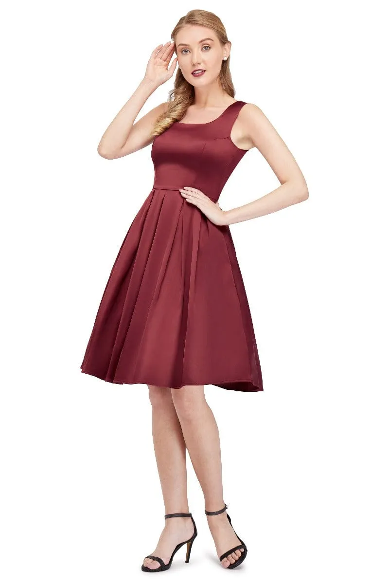 Amanda Scoop Neck Satin Swing Dress in Burgundy