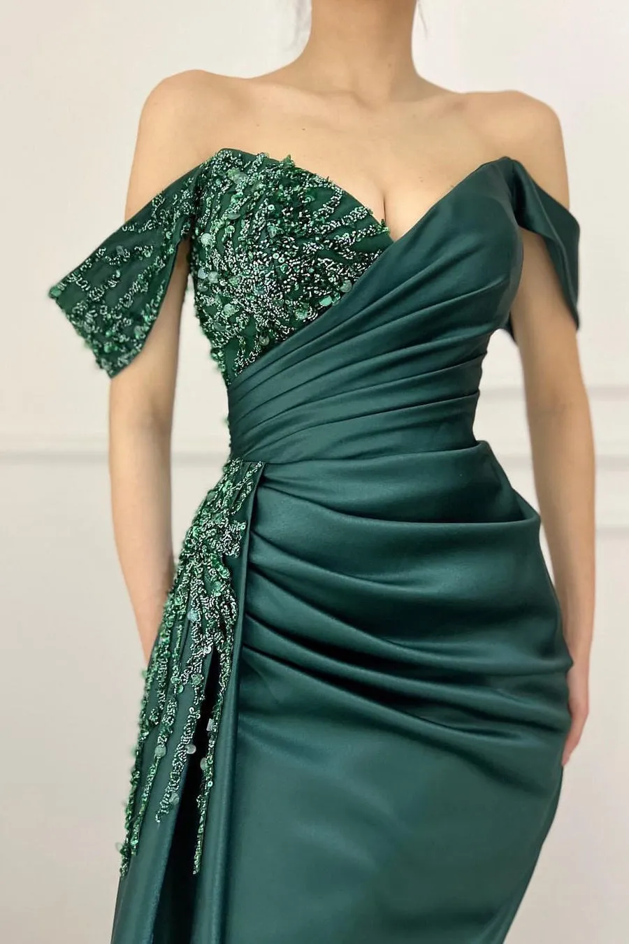 Charming Long Satin Sweetheart Portrait Prom Dresses With Ruched