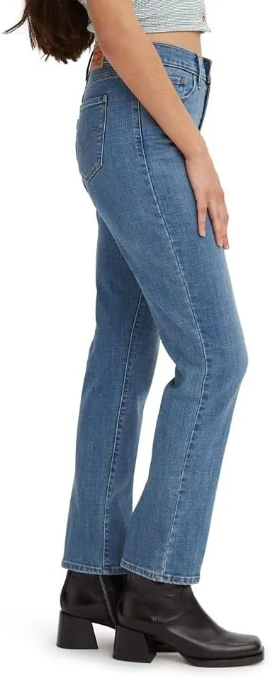Levi's Women's Classic Straight Jeans