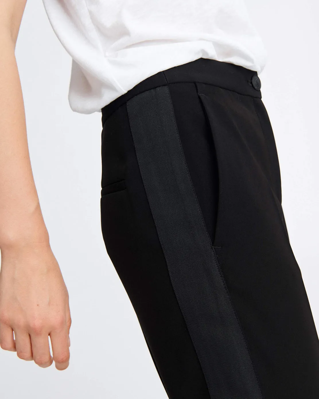 Meki Side Stripe Pant