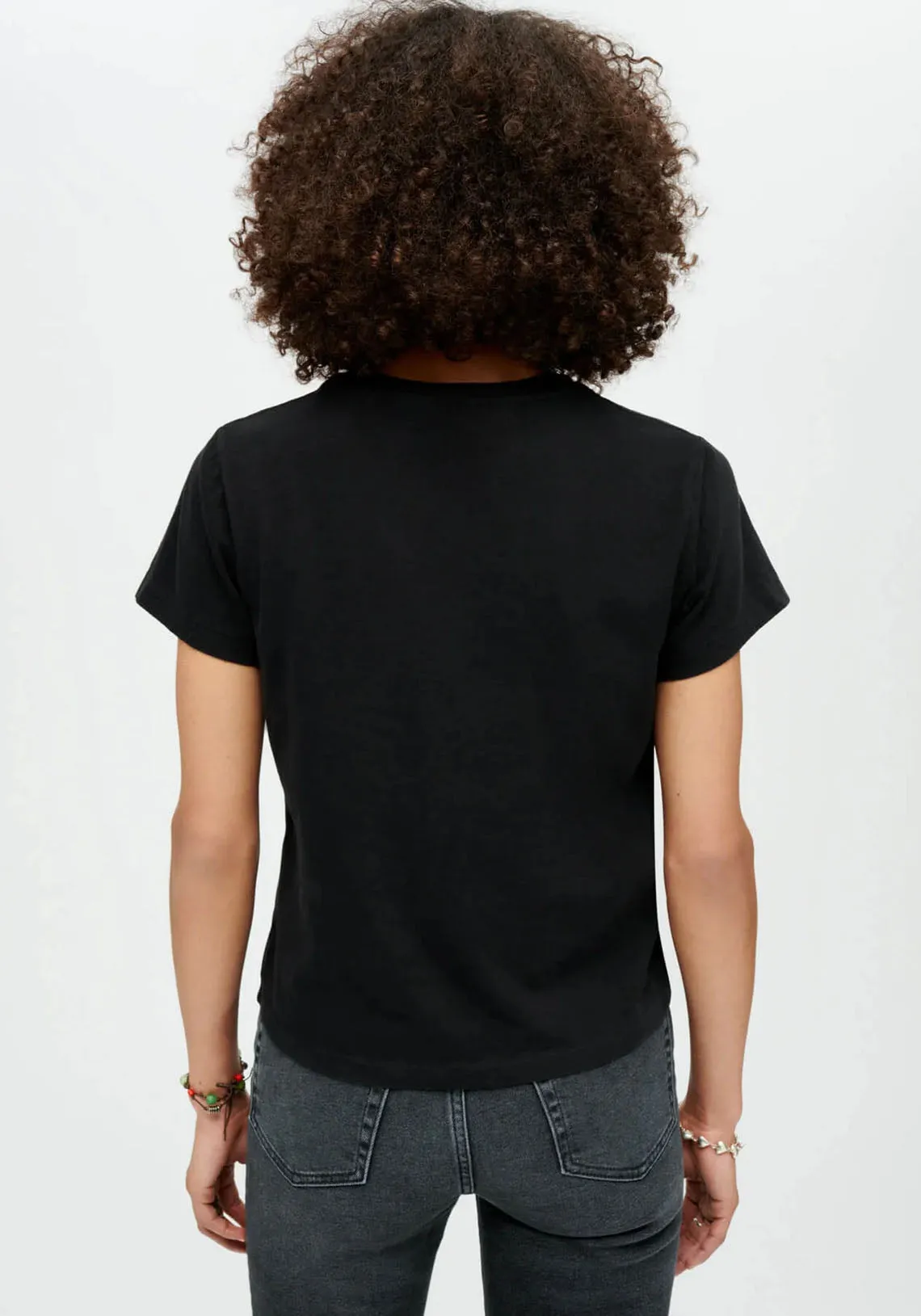 THE CLASSIC TEE