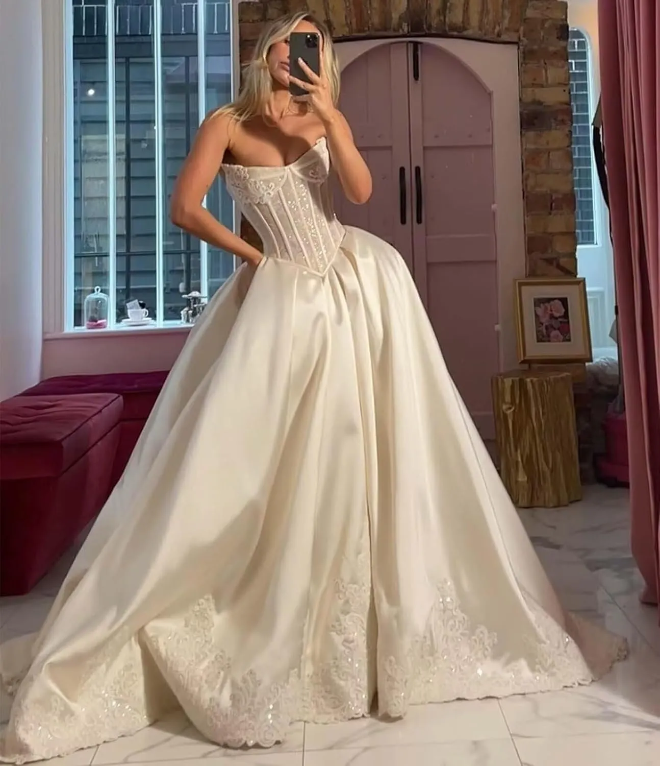 Wedding Dress for Bride with Train 2025 Lace Appliques Sweetheart Boho Beach Bridal Gowns for Women