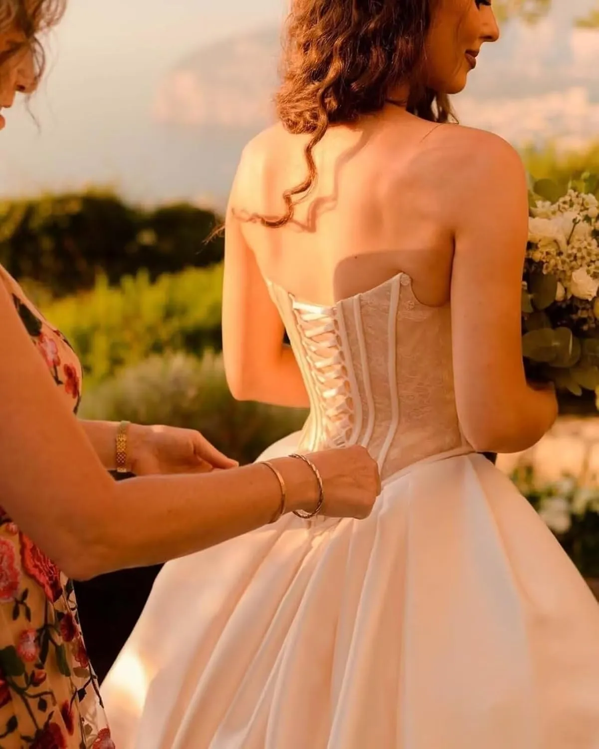 Wedding Dress for Bride with Train 2025 Lace Appliques Sweetheart Boho Beach Bridal Gowns for Women